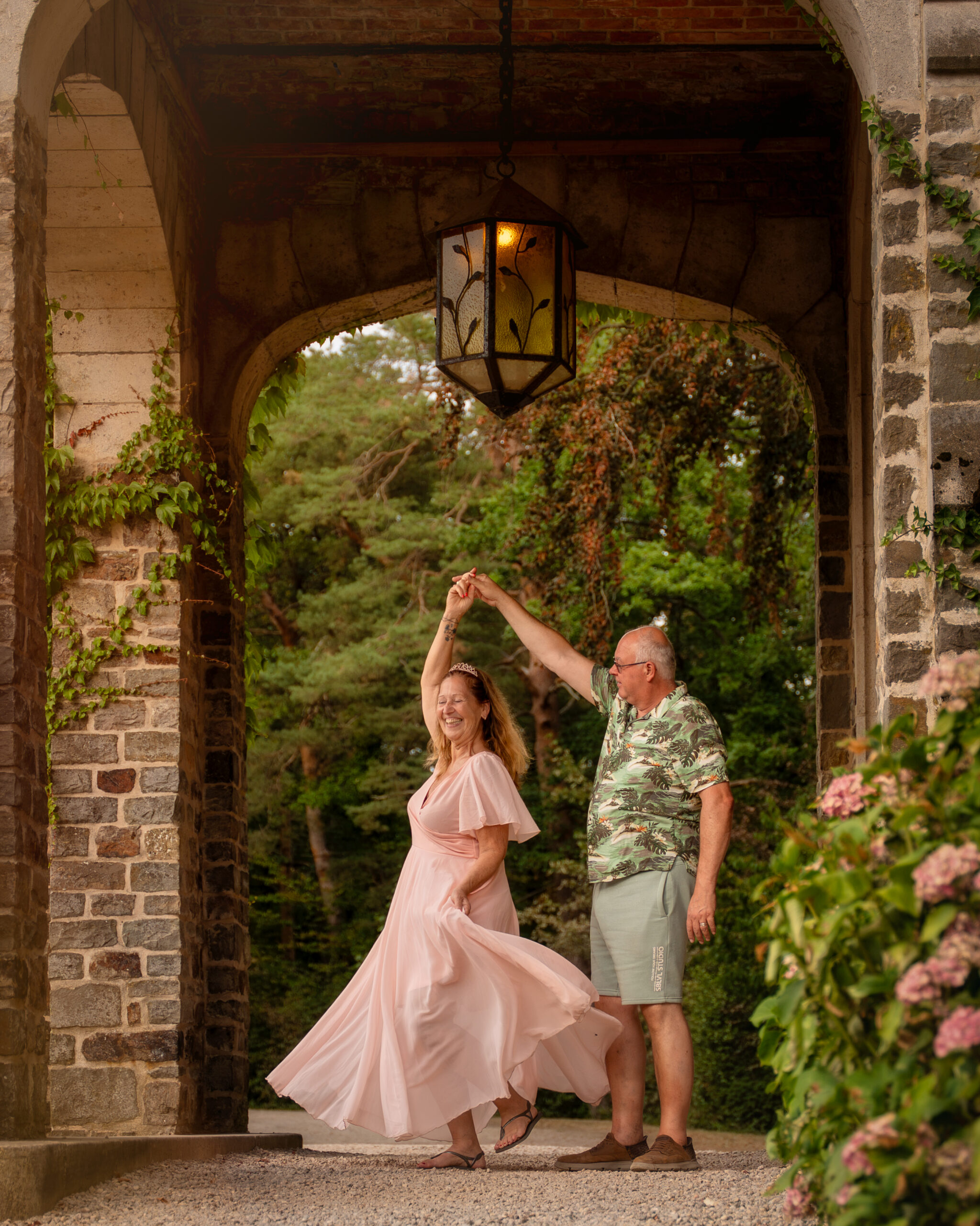 H&J